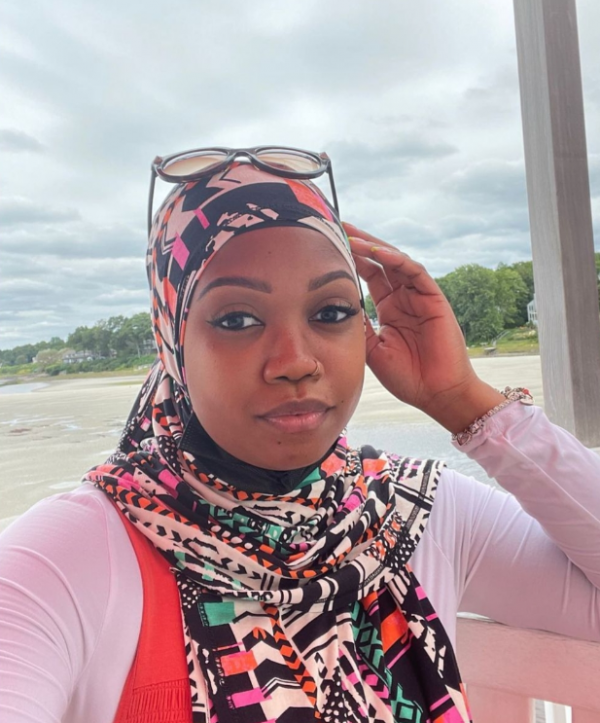 Motif pola etnik bercorak